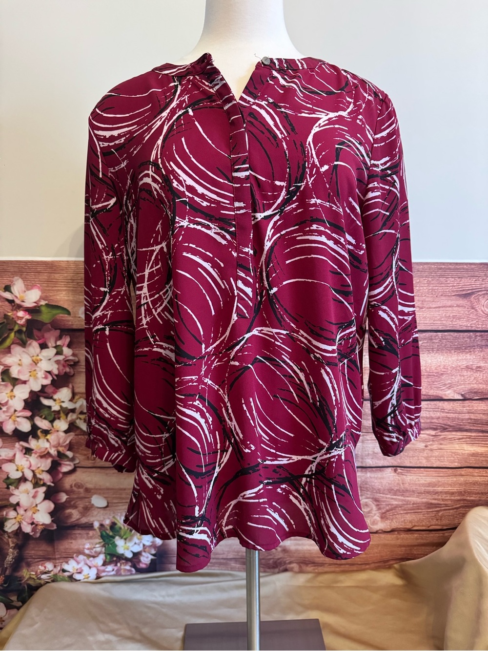 JM Collection Medium Burgundy Abstract Print 3/4 Sleeve Blouse Business Casual